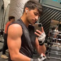 TikTok Account - mo.busnina