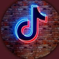 TikTok Account - rey...ortiz...025