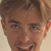 TikTok Account - yvann_ba