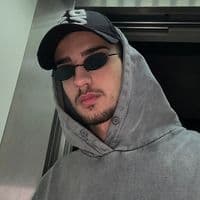 TikTok Account - simeon.mzz