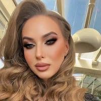 TikTok Account - oanacafe