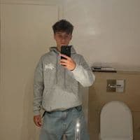 TikTok Account - poser_plug