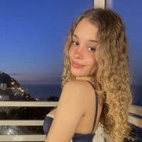 TikTok Account - ameliaeighteennow