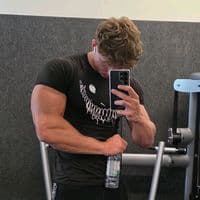 TikTok Account - someone1._.00