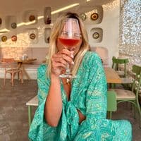 TikTok Account - adelinegss