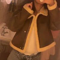 TikTok Account - simronnaa.xo