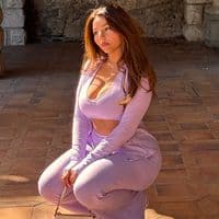 TikTok Account - vaninagood