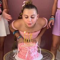 TikTok Account - ninamua49