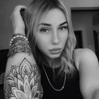 TikTok Account - vikkttooriiaaa