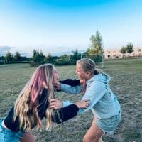 TikTok Account - edda.twiggie