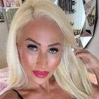 TikTok Account - _sonia_evelyn_