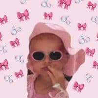 TikTok Account - julia_isabellaa_