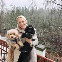 TikTok Account - hennaviuhkonen