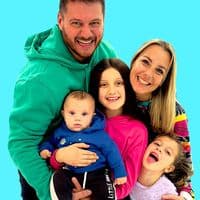 TikTok Account - cavaleri_family