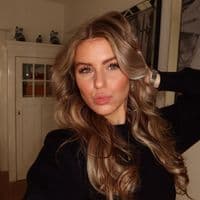 TikTok Account - yenthell.w