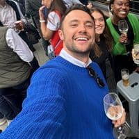 TikTok Account - hellohji_