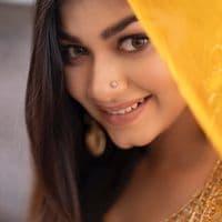 TikTok Account - parsa_evana