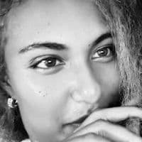 TikTok Account - lovinia.reggie