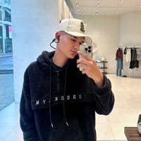 TikTok Account - kevin_tov