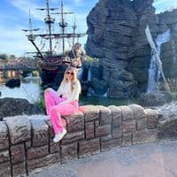 TikTok Account - alejandra_molinaf