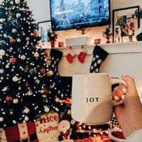 TikTok Account - hollyyjollyy.christmass