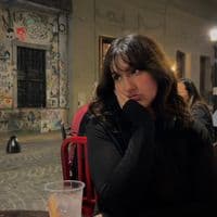 TikTok Account - fioni.saavedra_