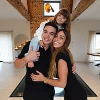 TikTok Account - renovation_ilona_logan