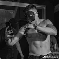 TikTok Account - carsy_dose