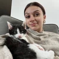 TikTok Account - ambrelry