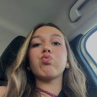 TikTok Account - sofisnosurfeers