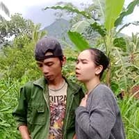 TikTok Account - semangat_bidadari